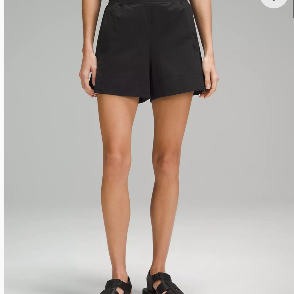 Stretch Woven Relaxed-Fit HR Short 4" size S blk